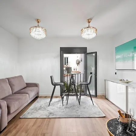 In The Heart Puerto Banus Luxurious Apartment *