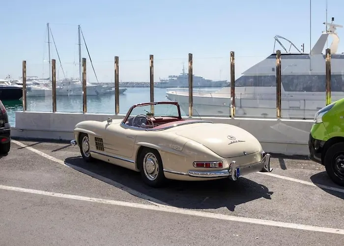 In The Heart Puerto Banus Luxurious