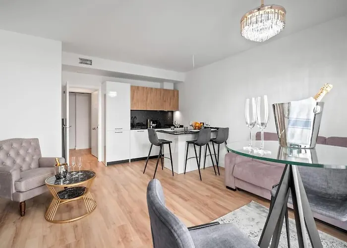 In The Heart Puerto Banus Luxurious Apartament